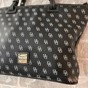 Dooney & Bourke purse